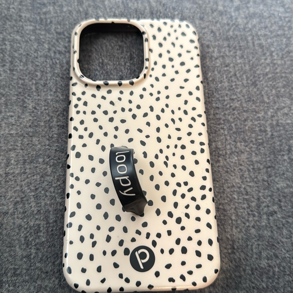 15 pro max loopy case
